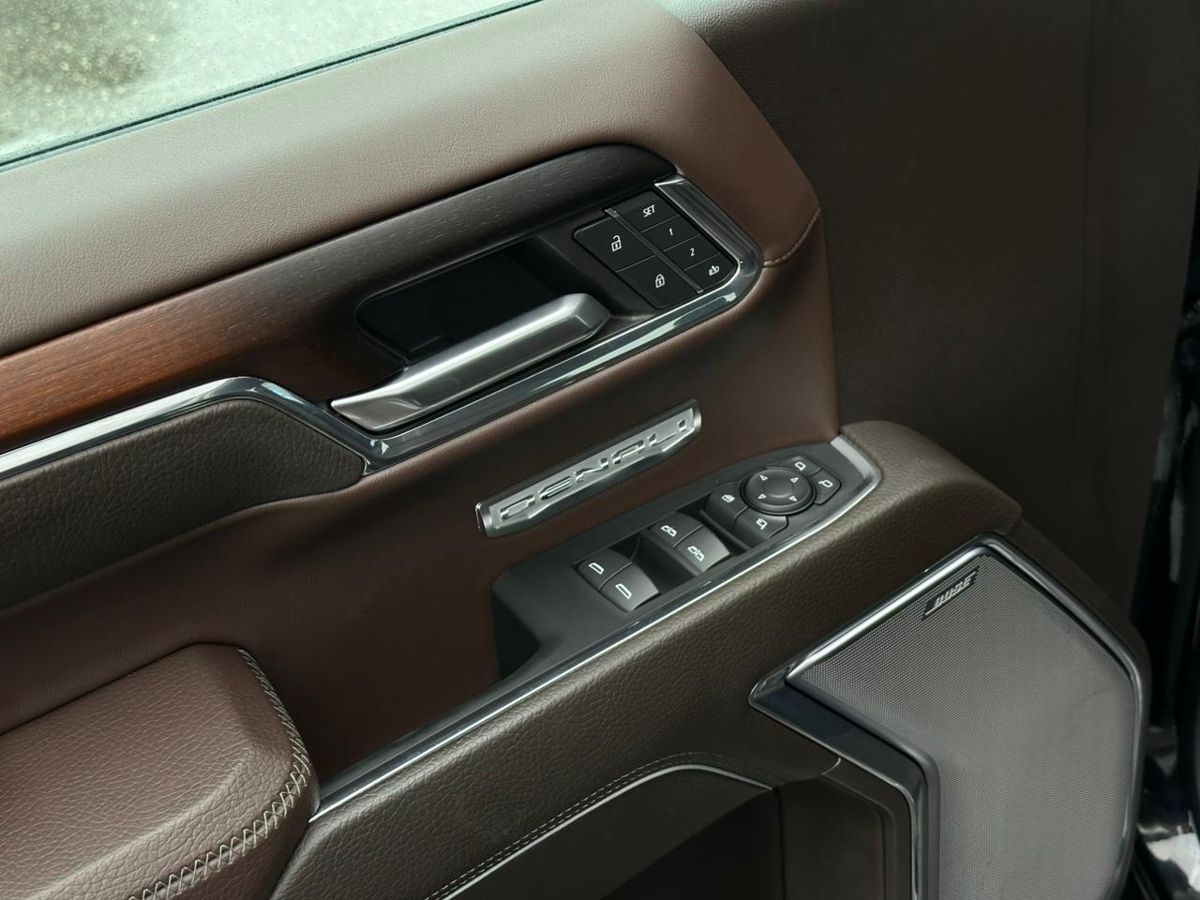 Фото автомобиля 12